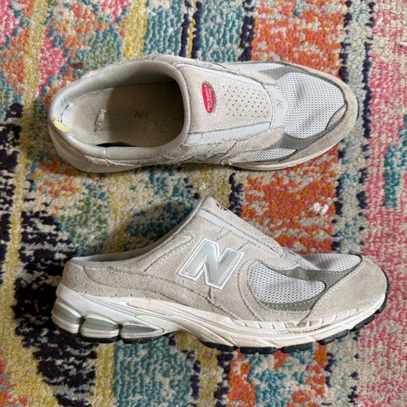 New Balance 2002R Mule 'Rain Cloud' Womens size 7 - Picture 3 of 8